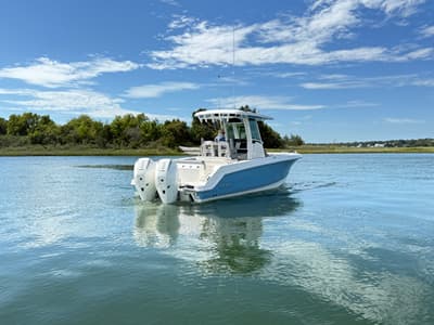 BOATZON | Boston Whaler 250 Outrage 2027