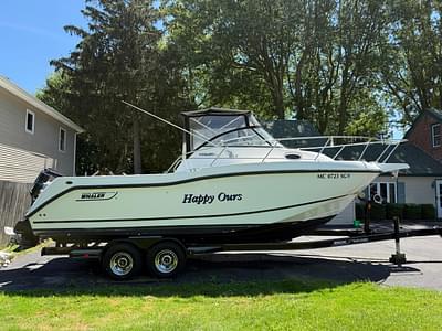 BOATZON | Boston Whaler 255 Conquest 2002