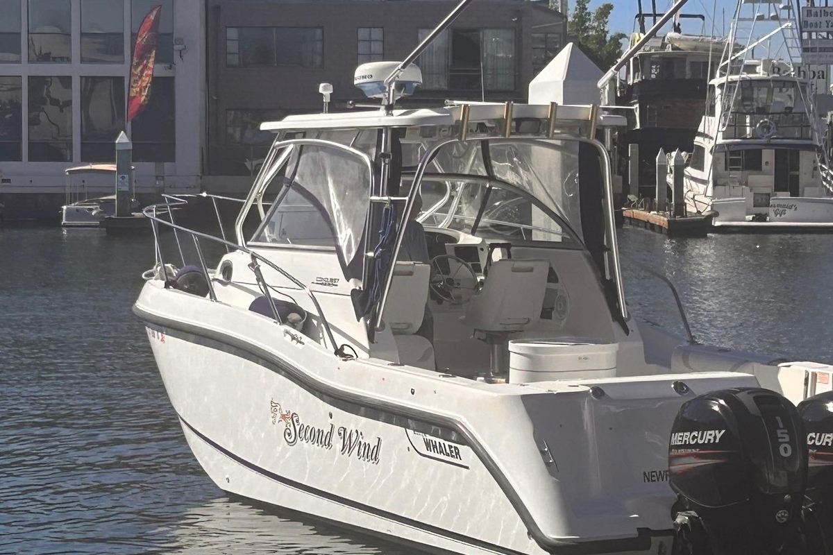 2003 Boston Whaler 255 Conquest - Sold Boat