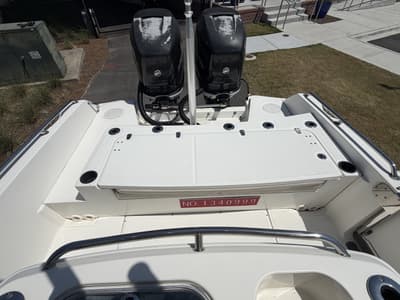 BOATZON | Boston Whaler 270 DAUNTLESS 2017