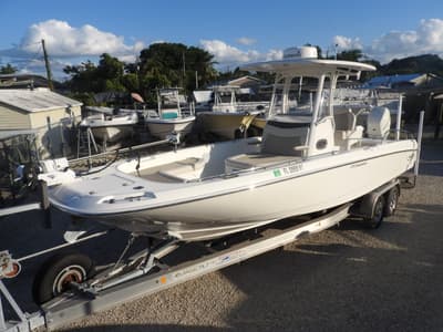 BOATZON | Boston Whaler 270 Dauntless 2019