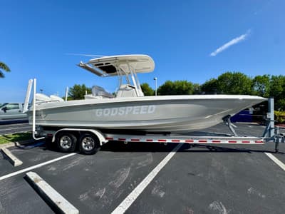 BOATZON | Boston Whaler 270 DAUNTLESS 2021