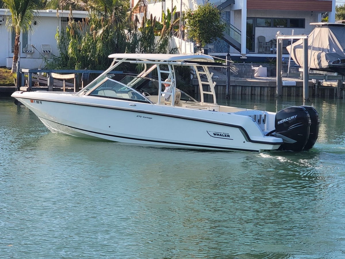 2015 Boston Whaler 270 Vantage - Sold Boat