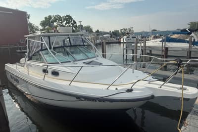 BOATZON | Boston Whaler 28 Conquest 2000