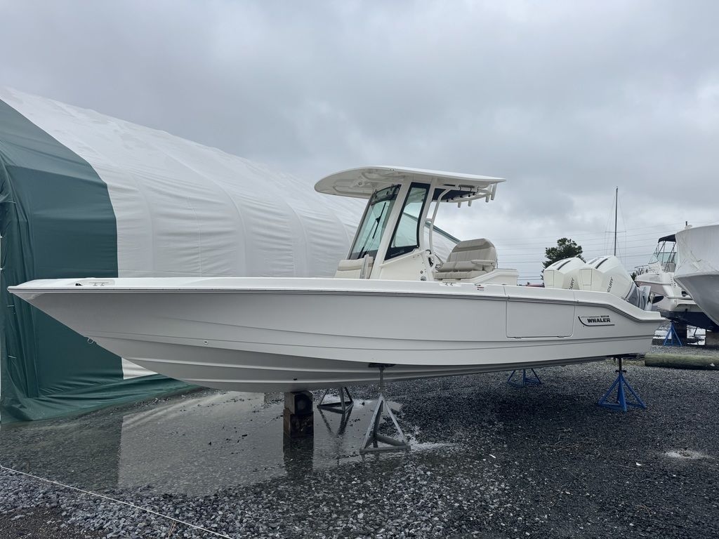 2024 Boston Whaler 280 Dauntless - Sold Boat