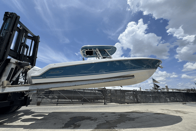 BOATZON | Boston Whaler 280 Outrage 2025