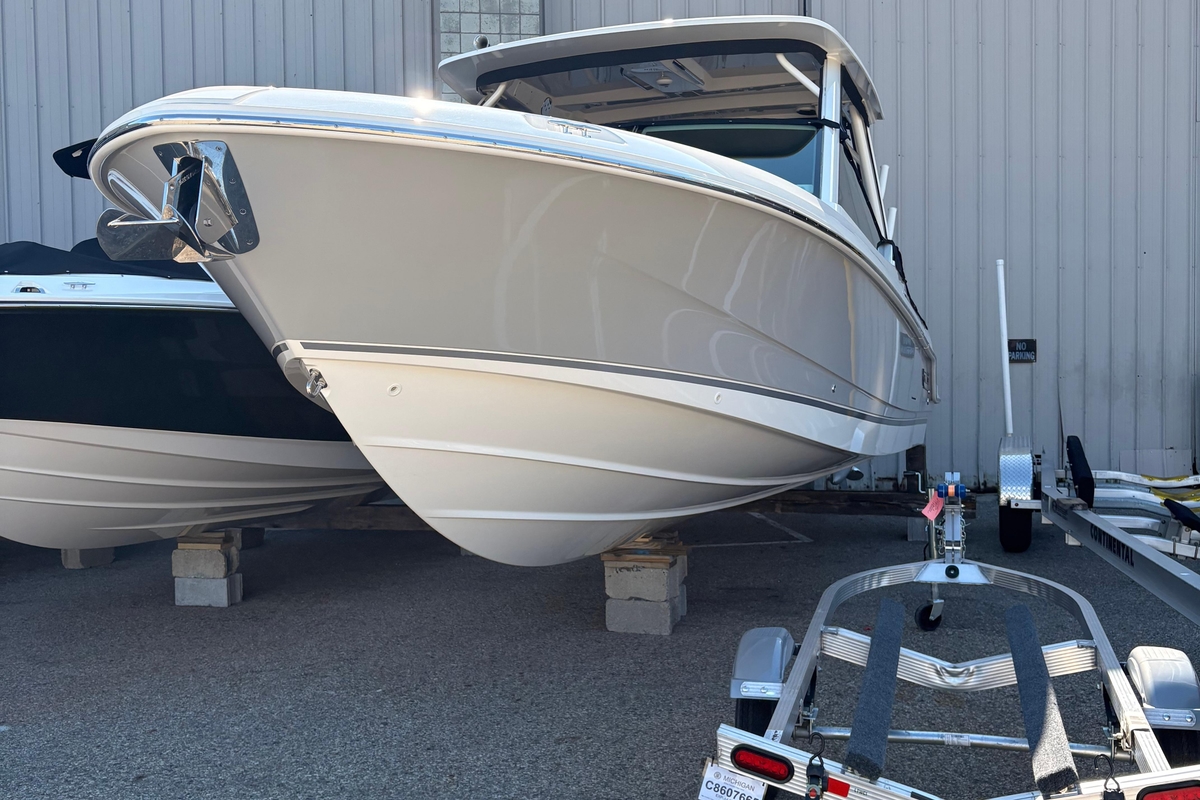 2025 Boston Whaler 280 Vantage - Sold Boat