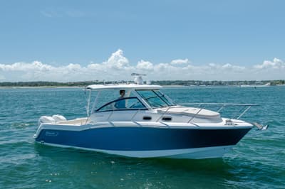 BOATZON | Boston Whaler 315 Conquest 2017