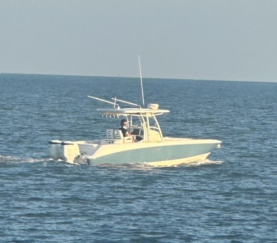 2004 Boston Whaler 320 Outrage - Sold Boat