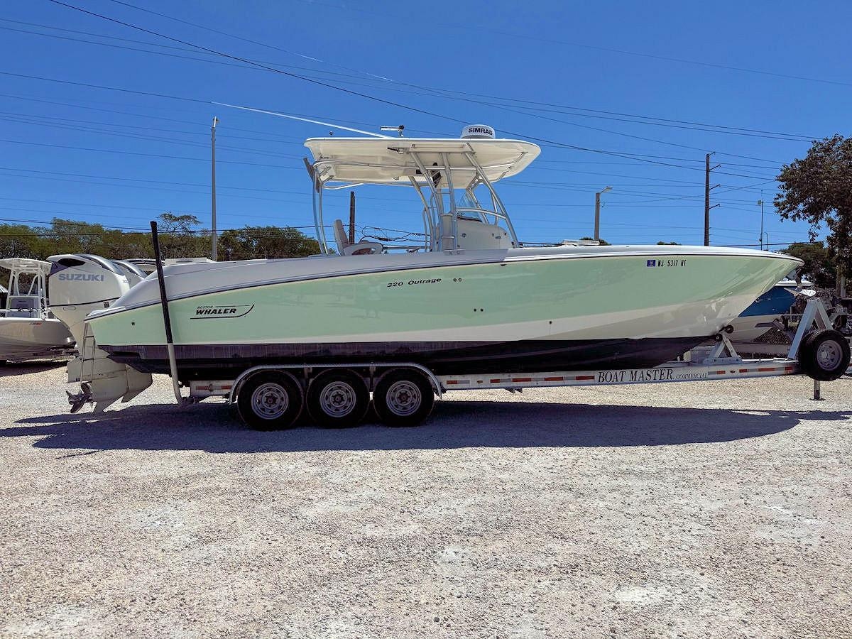 2004 Boston Whaler 320 Outrage - Sold Boat