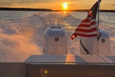 BOATZON | Boston Whaler 320 Outrage Cuddy Cabin 2006