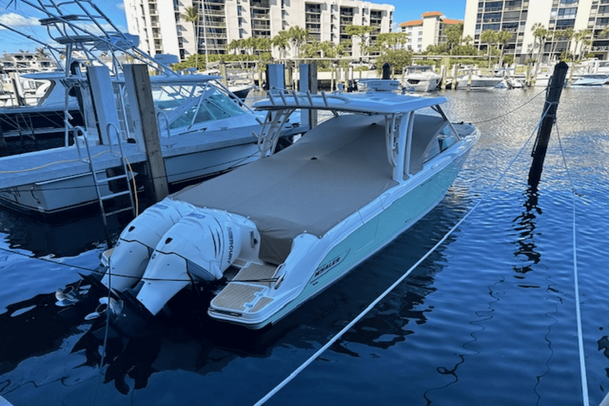 Boston Whaler 320 VANTAGE 2017