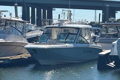 BOATZON | Boston Whaler 320 Vantage 2018