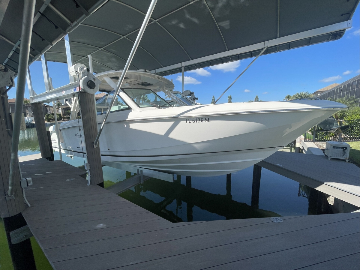 2018 Boston Whaler 320 Vantage - Sold Boat
