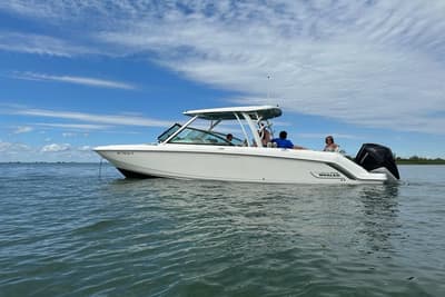 BOATZON | Boston Whaler 320 Vantage 2022