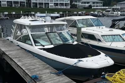 BOATZON | Boston Whaler 320 Vantage 2024 BOATZON | Boston Whaler 320 Vantage 2024