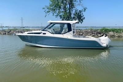 BOATZON | Boston Whaler 325 Conquest 2022