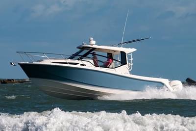 BOATZON | Boston Whaler 325 Conquest 2022