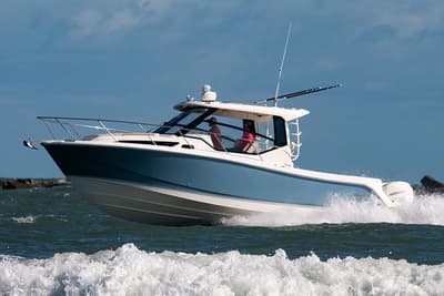 BOATZON | Boston Whaler 325 Conquest 2022
