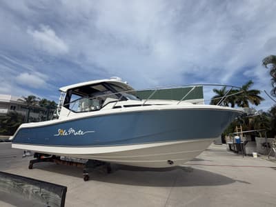BOATZON | Boston Whaler 325 CONQUEST 2023