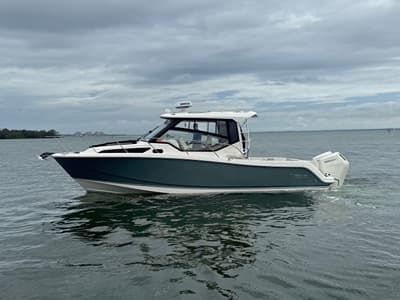BOATZON | Boston Whaler 325 CONQUEST 2024