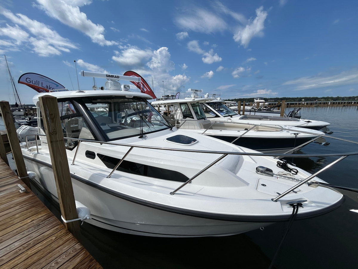2024 Boston Whaler 325 Conquest - Sold Boat
