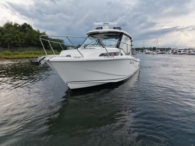 BOATZON | Boston Whaler 325 CONQUEST 2025