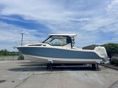 BOATZON | Boston Whaler 325 Conquest 2026