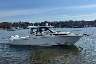 BOATZON | Boston Whaler 325 Conquest 2026