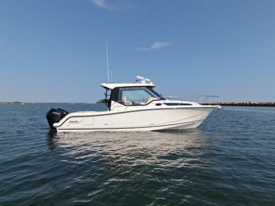 BOATZON | Boston Whaler 325 Conquest 2026
