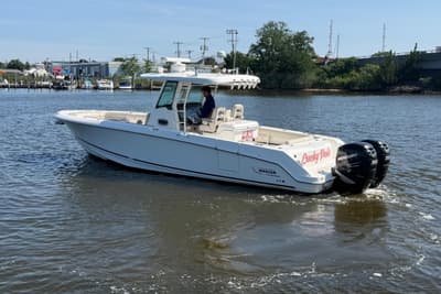 BOATZON | Boston Whaler 330 Outrage 2016 BOATZON | Boston Whaler 330 Outrage 2016