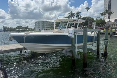 BOATZON | Boston Whaler 330 Outrage 2016 BOATZON | Boston Whaler 330 Outrage 2016