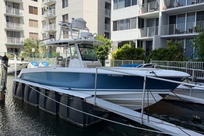 BOATZON | Boston Whaler 330 Outrage 2016