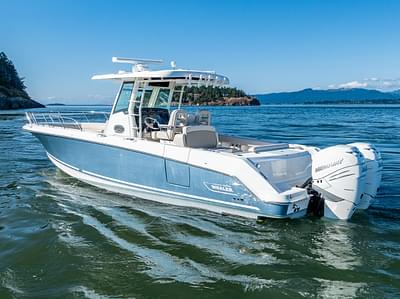 BOATZON | Boston Whaler 330 Outrage 2017