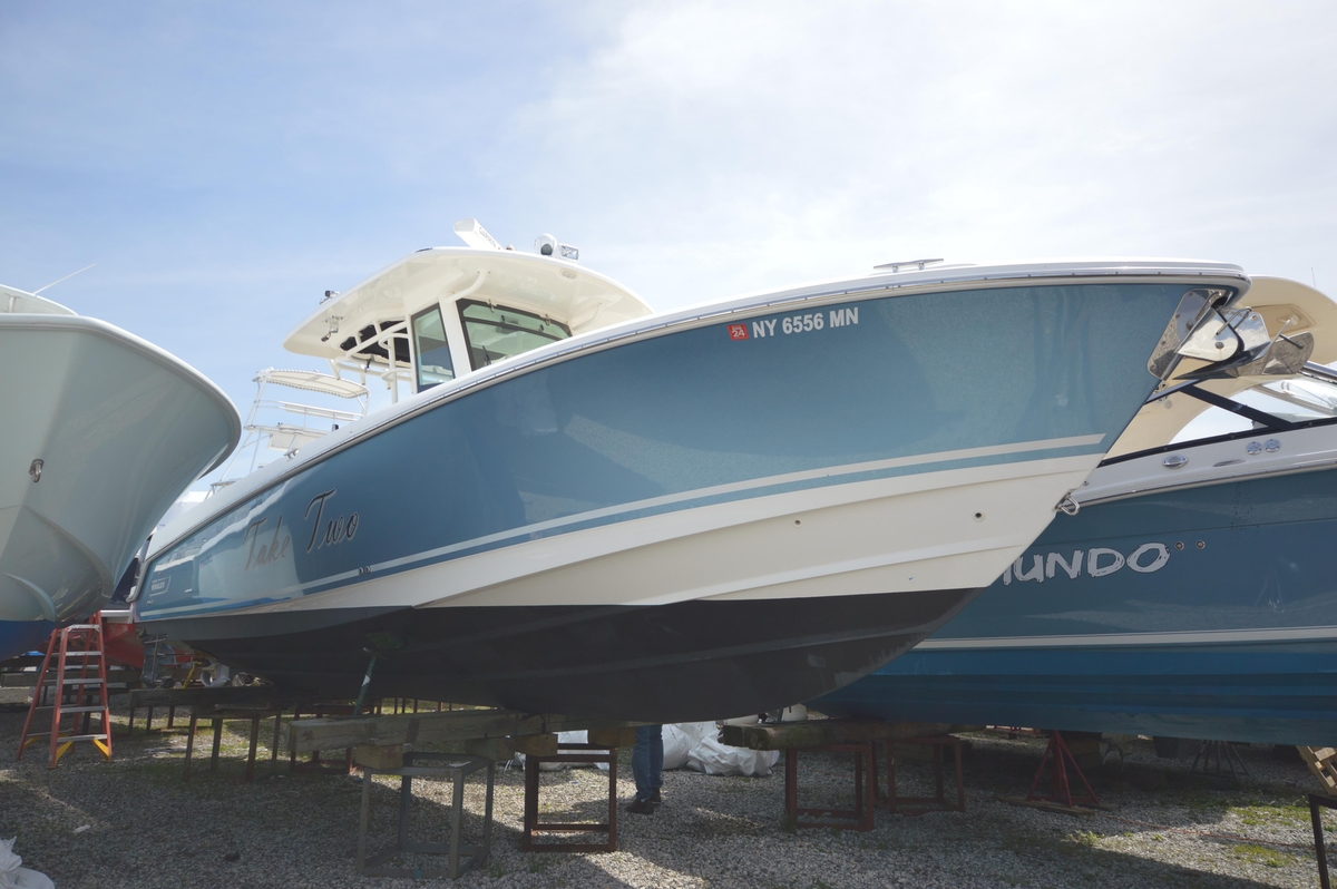 2018 Boston Whaler 330 Outrage - Sold Boat