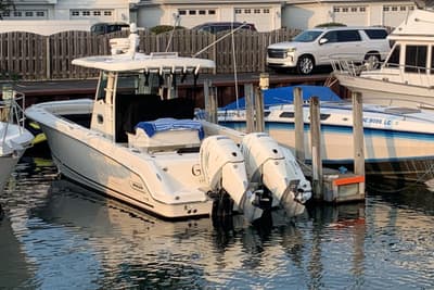 BOATZON | Boston Whaler 330 Outrage 2018