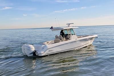BOATZON | Boston Whaler 330 Outrage 2019 BOATZON | Boston Whaler 330 Outrage 2019