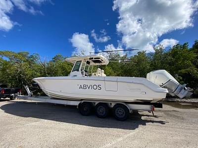 BOATZON | Boston Whaler 330 Outrage 2020 BOATZON | Boston Whaler 330 Outrage 2020