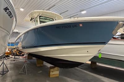 BOATZON | Boston Whaler 330 Outrage 2020