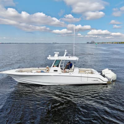 BOATZON | Boston Whaler 330 Outrage 2021