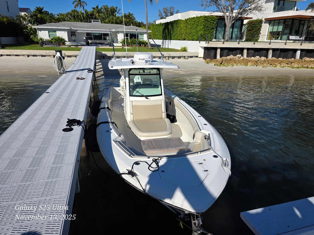 2022 Boston Whaler 330 OUTRAGE - Sold Boat