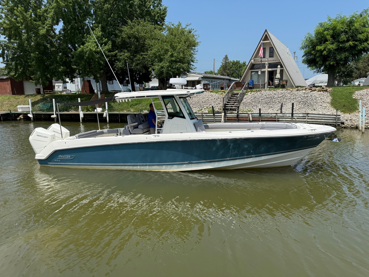 2024 Boston Whaler 330 Outrage - Sold Boat