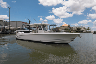 BOATZON | Boston Whaler 330 Outrage 2024 BOATZON | Boston Whaler 330 Outrage 2024
