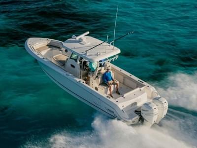 BOATZON | Boston Whaler 330 Outrage 2025 BOATZON | Boston Whaler 330 Outrage 2025