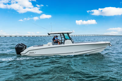 BOATZON | Boston Whaler 330 Outrage 2026