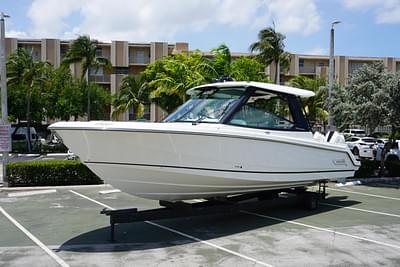 BOATZON | Boston Whaler 330 Vantage 2025 BOATZON | Boston Whaler 330 Vantage 2025