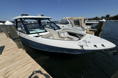 BOATZON | Boston Whaler 330 Vantage 2025