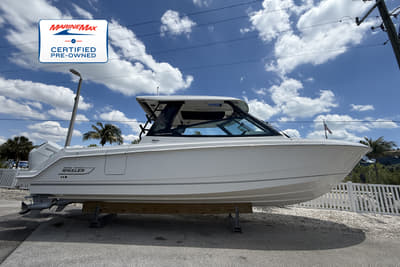 BOATZON | Boston Whaler 330 Vantage 2025