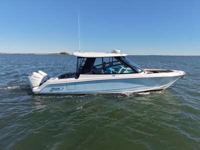 BOATZON | Boston Whaler 330 Vantage 2025