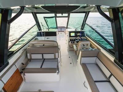 BOATZON | Boston Whaler 330 Vantage 2026 BOATZON | Boston Whaler 330 Vantage 2026